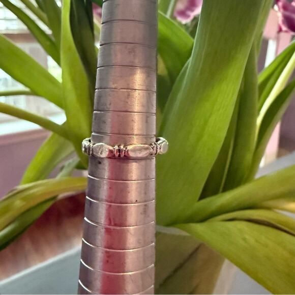 Silpada 925 Sterling Silver Band Ring Size 5.75 - Picture 1 of 7